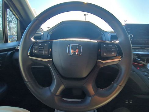 Used 2025 Honda Odyssey Sport-L image 22