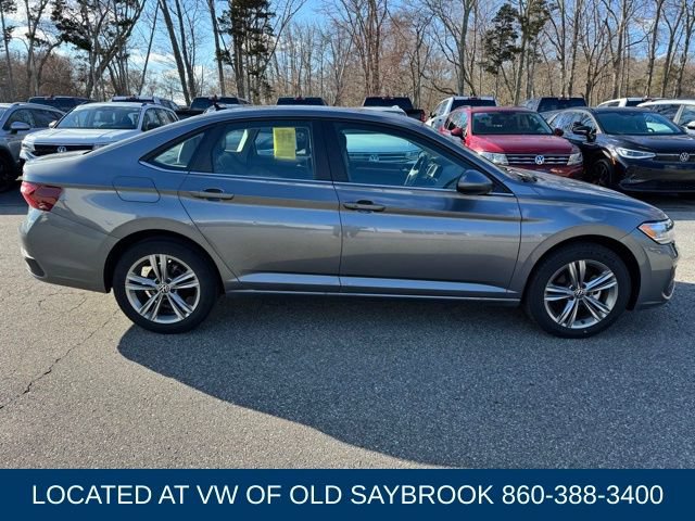 Used 2024 Volkswagen Jetta SE FWD image 4