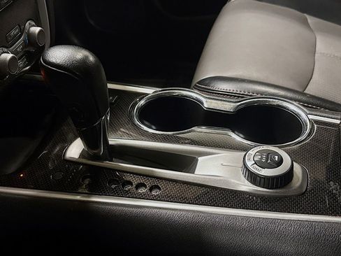 Used 2020 Nissan Pathfinder SL image 20