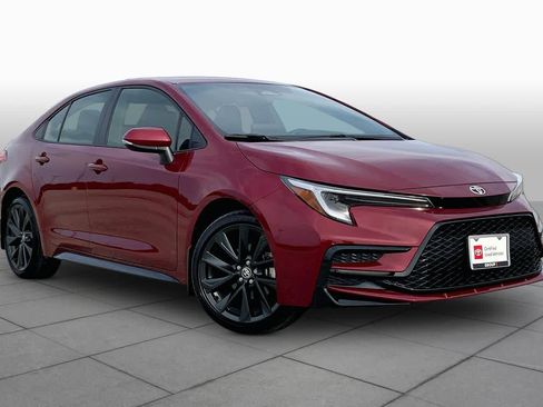 Certified 2026 Toyota Corolla SE w/ SE Premium Package FWD image 3