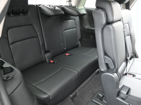 New 2026 Nissan Pathfinder SL FWD image 21