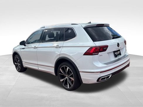 Used 2022 Volkswagen Tiguan SEL R-Line AWD/4WD image 6