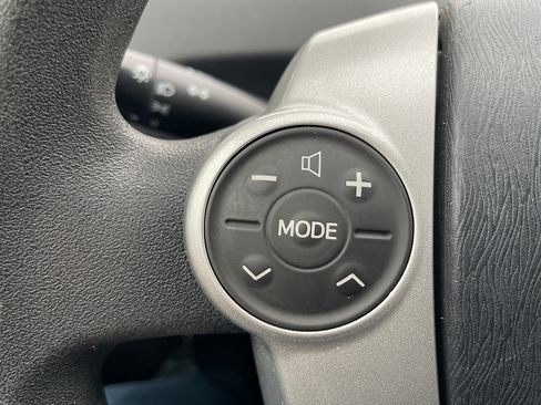 Used 2010 Toyota Prius Two FWD image 40