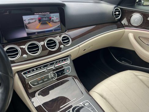 Used 2019 Mercedes-Benz E 300 image 33