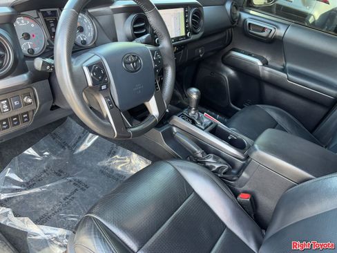 Certified 2020 Toyota Tacoma TRD Off-Road w/ TRD Premium Off Road Package image 19