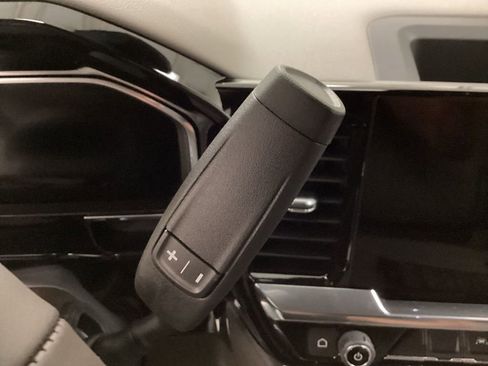 New 2026 Chevrolet Silverado 1500 LT w/ Z71 Off-Road Package image 16