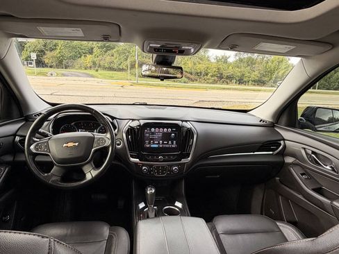 Used 2019 Chevrolet Traverse Premier w/ Redline Edition AWD/4WD image 30