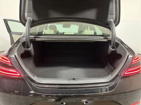 Used 2024 Genesis G70 2.5T image 27