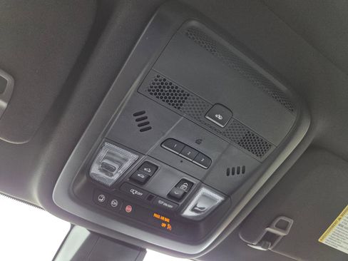 Used 2023 Cadillac XT6 Premium Luxury w/ Technology Package FWD image 45