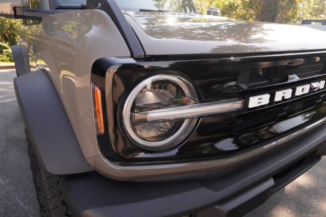 Used 2025 Ford Bronco Outer Banks w/ Sasquatch Package AWD/4WD image 30