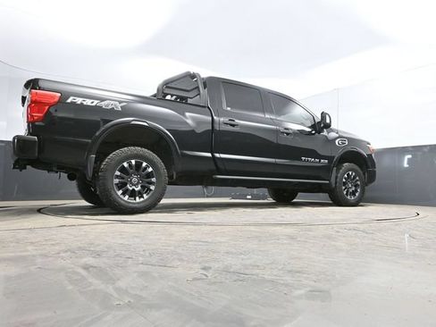 Used 2016 Nissan Titan PRO-4X w/ Pro-4x Convenience Package AWD/4WD image 44