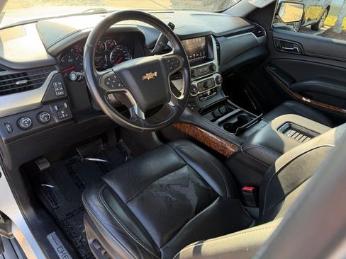Used 2018 Chevrolet Suburban Premier image 15