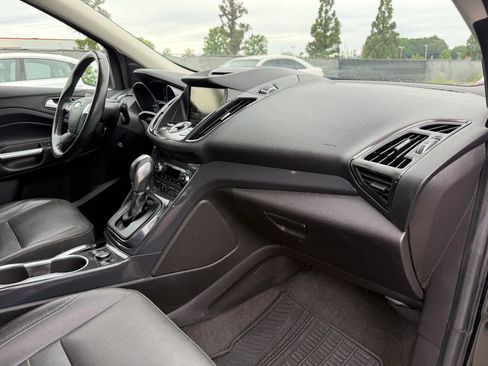 Used 2014 Ford Escape Titanium AWD/4WD image 19