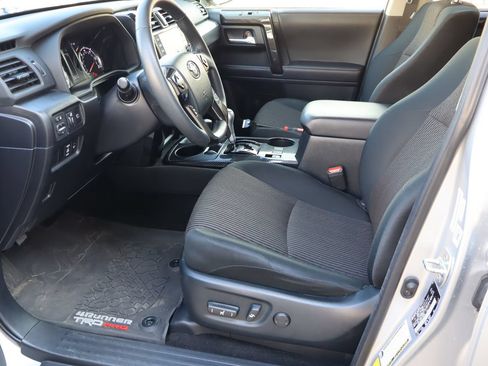 Used 2023 Toyota 4Runner TRD Off-Road AWD/4WD image 14