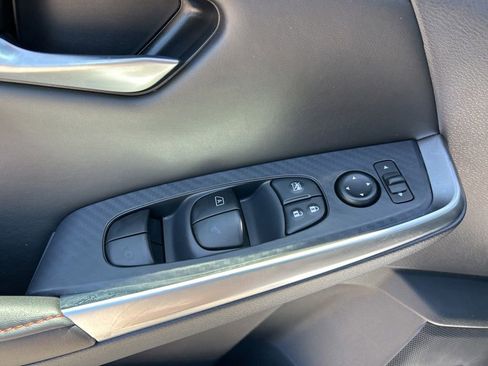 Certified 2025 Nissan Sentra SR w/ SR Premium Package FWD image 17