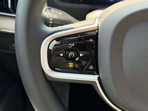 New 2026 Volvo XC90 B6 Plus w/ Protection Package Premier AWD/4WD image 8