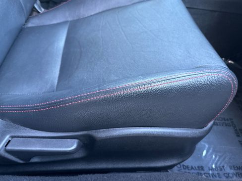 Used 2011 Subaru Impreza WRX Premium image 23