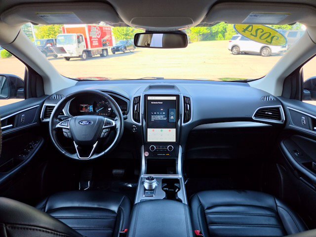 Used 2024 Ford Edge SEL AWD/4WD image 15