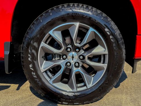 Used 2022 Chevrolet Silverado 1500 RST w/ Z71 Off-Road Package AWD/4WD image 36