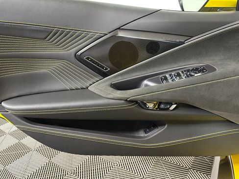 Used 2025 Chevrolet Corvette ZR1 w/ Stealth Interior Trim Package RWD image 32