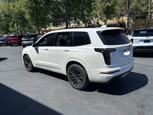Certified 2023 Cadillac XT6 Sport w/ Platinum Package AWD/4WD image 2