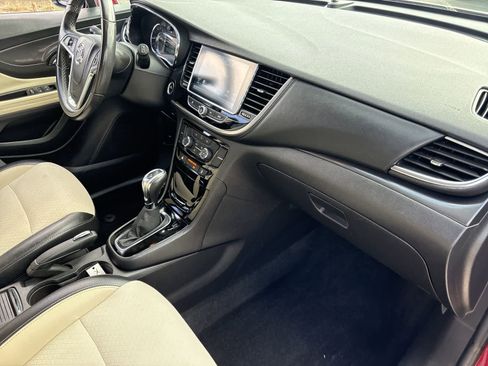 Used 2018 Buick Encore Preferred image 22