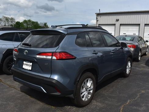 Used 2024 Toyota Corolla Cross LE image 4