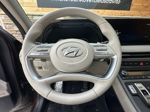 Used 2023 Hyundai Palisade Limited AWD/4WD image 17