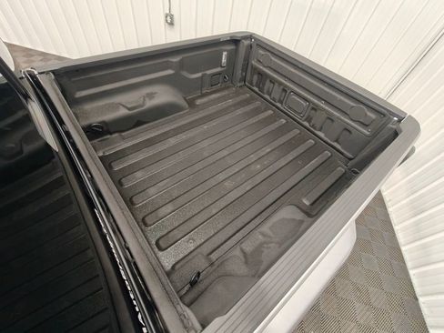 Used 2021 Jeep Gladiator Willys image 22