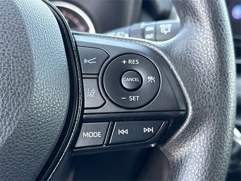 Used 2023 Toyota RAV4 XLE image 31