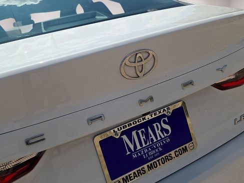 Used 2025 Toyota Camry LE FWD image 12