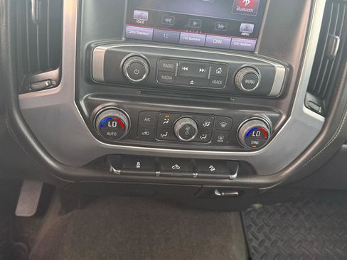 Used 2015 GMC Sierra 1500 SLE w/ SLE Value Package AWD/4WD image 15
