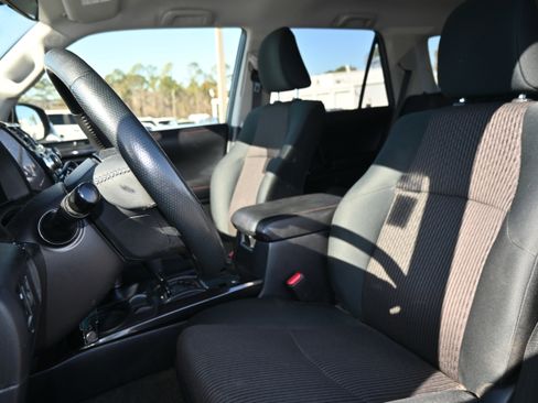 Used 2016 Toyota 4Runner Trail image 14