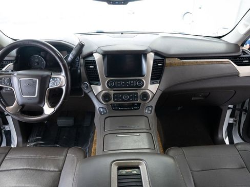 Used 2017 GMC Yukon XL Denali w/ Open Road Package image 15