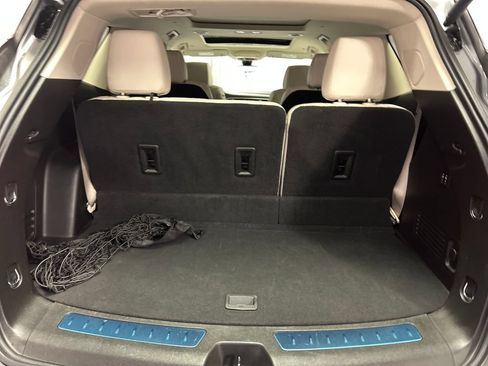 Used 2023 Buick Enclave Avenir w/ Avenir Technology Package FWD image 26