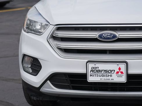 Used 2018 Ford Escape SE AWD/4WD image 9