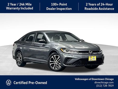 Used 2025 Volkswagen Jetta Sport FWD image 1