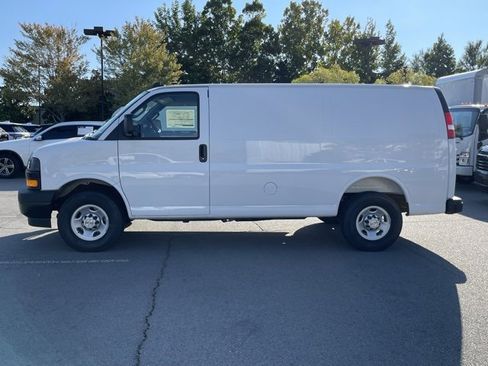 New 2025 Chevrolet Express 2500 w/ Driver Convenience Package image 4
