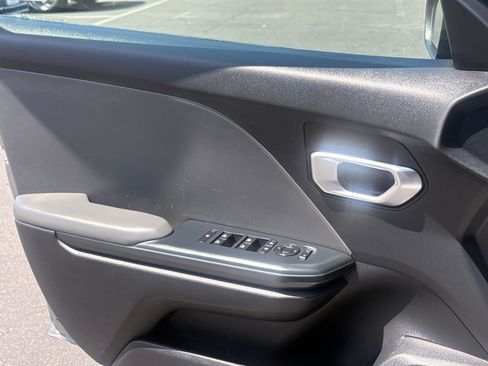 Used 2025 Kia K4 LXS FWD image 18