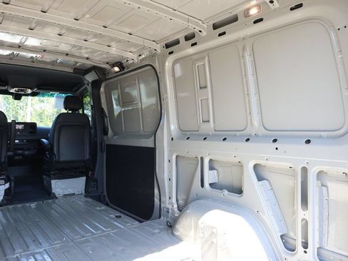 Used 2024 Mercedes-Benz Sprinter 2500 image 21