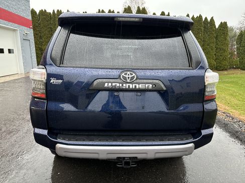 Used 2019 Toyota 4Runner TRD Off-Road image 4