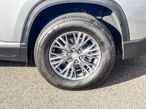 Used 2026 Chevrolet Traverse LT w/ Driver Confidence Package image 10