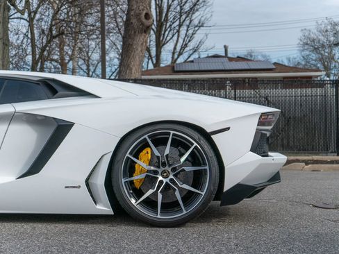 Used 2017 Lamborghini Aventador LP 700-4 image 20