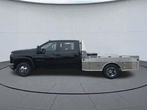 New 2026 Chevrolet Silverado 3500 LT w/ Convenience Package AWD/4WD image 2