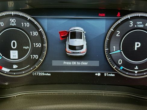 Used 2021 Jaguar E-PACE SE image 16