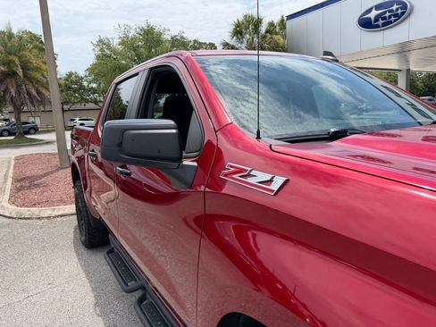 Used 2022 Chevrolet Silverado 1500 LT Trail Boss w/ Bed Protection Package AWD/4WD image 16
