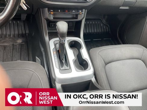 Used 2022 Chevrolet Colorado LT w/ Fleet Safety Package image 26