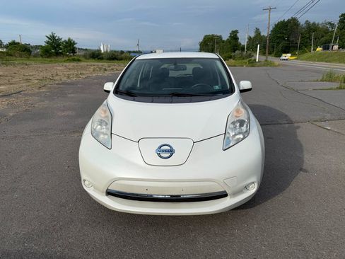 Used 2016 Nissan Leaf SV FWD image 2