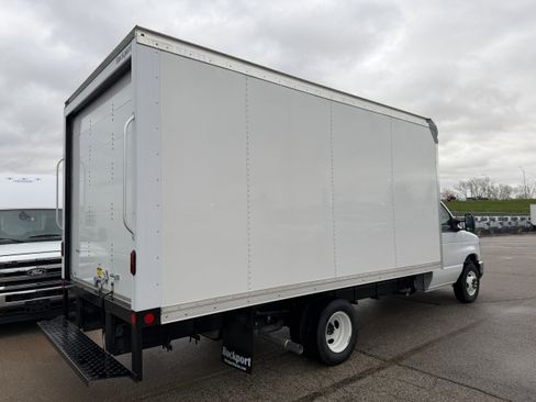 New 2025 Ford E-350 and Econoline 350 Super Duty w/ Power Equipment Group RWD image 10