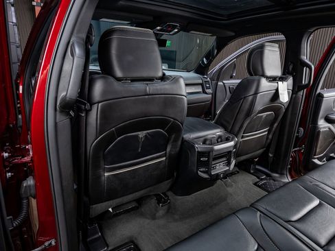 Used 2024 RAM 1500 Limited AWD/4WD image 36